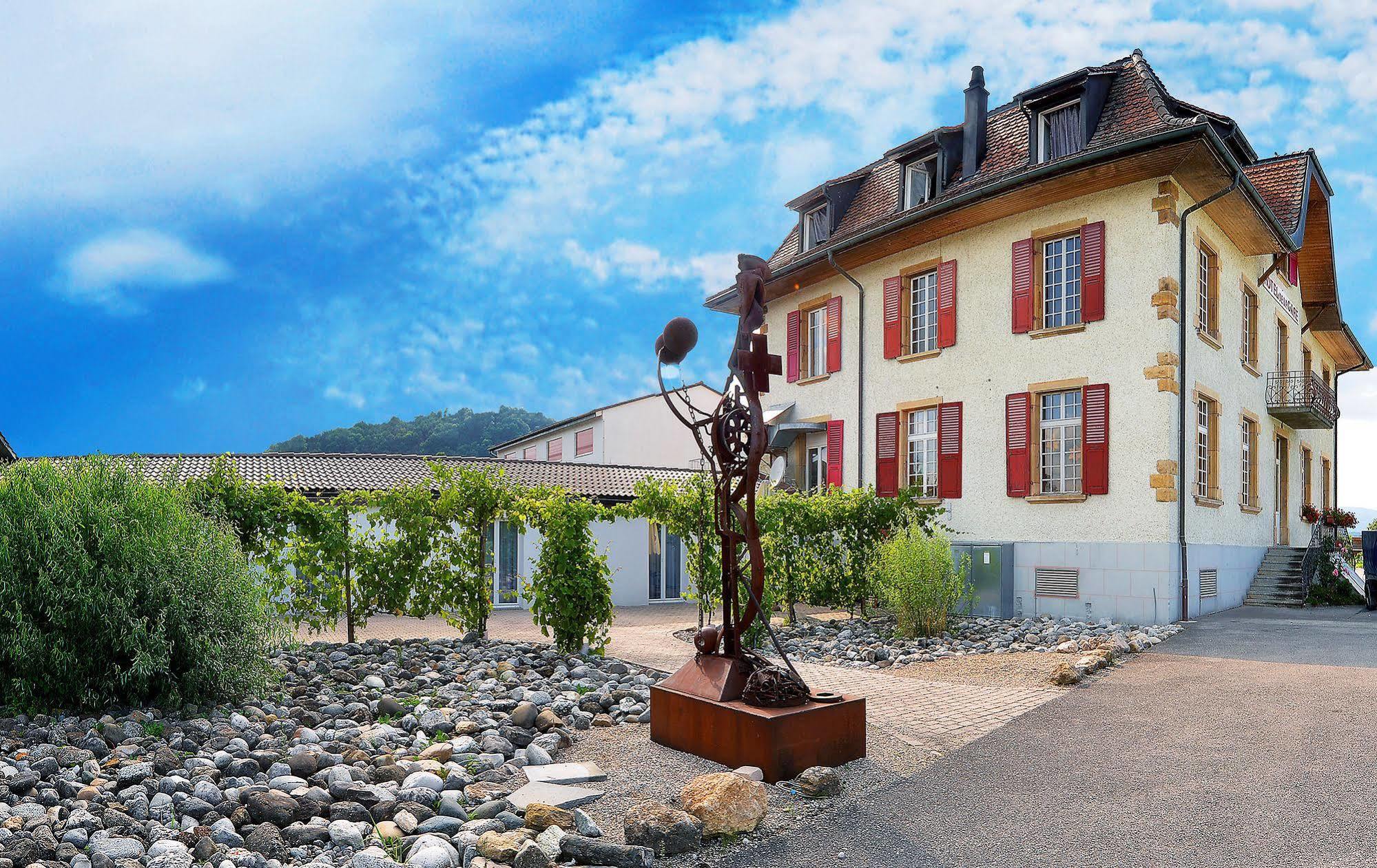 Hotel De La Gare Sugiez المظهر الخارجي الصورة